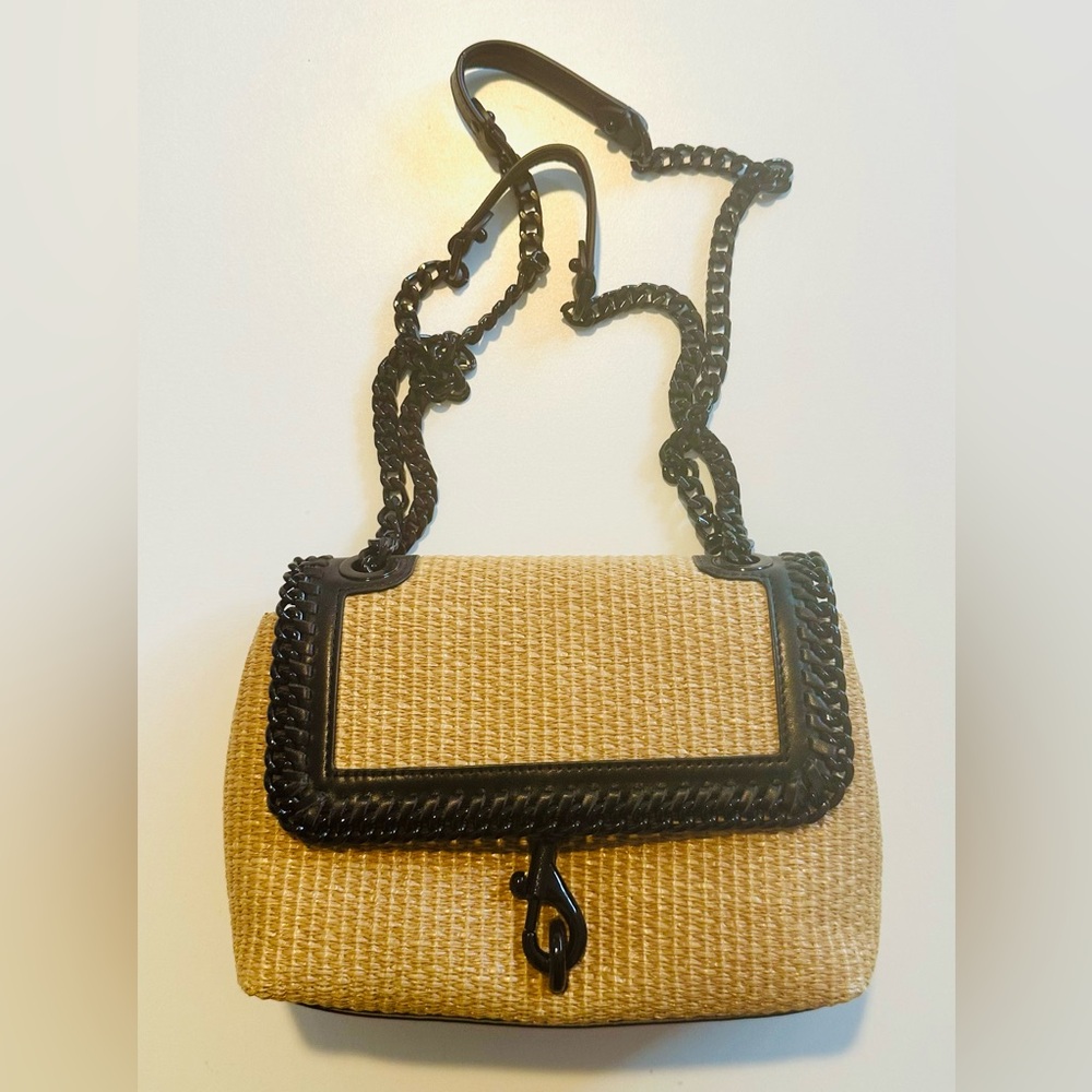 NWOT Rebecca Minkoff woven Edie Crossbody with chain detail 👛